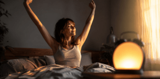 Morgens besser aus dem Bett kommen: Die Wissenschaft hinter deinem Aufwach-Typ Morgens besser aus dem Bett kommen: Die Wissenschaft hinter deinem Aufwach-Typ